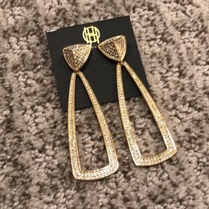 NWT House of Harlowe earrings